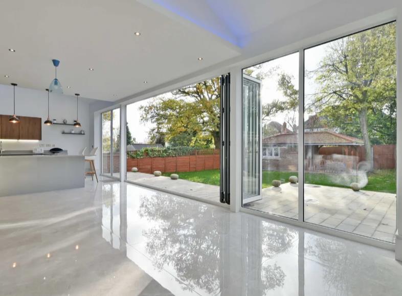 Lawrence Court, Mill Hill